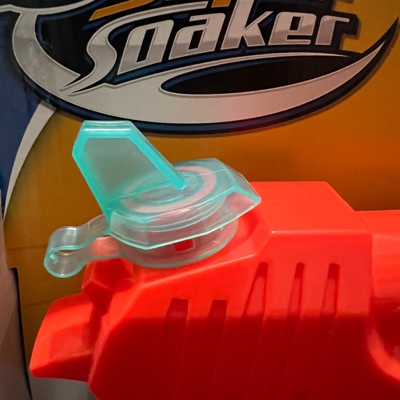 Nerf Super Soaker Fortnite HC Water Blaster, Powerful Water Blast - Picture 4 of 7